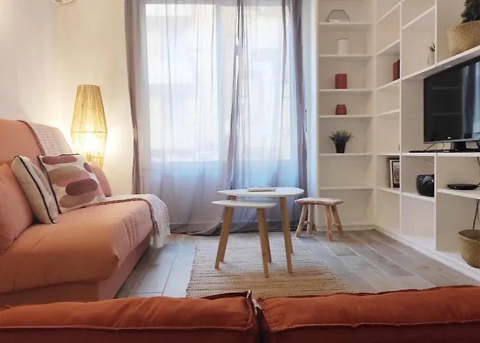 Bastia F1 Type Loft Plein Centre, Calme, Clim, Refait A Neuf Et A 200M Du Port