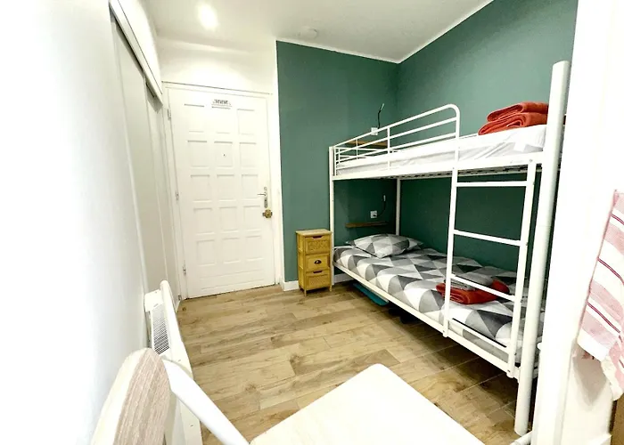 Bastia F1 Type Loft Plein Centre, Calme, Clim, Refait A Neuf Et A 200M Du Port